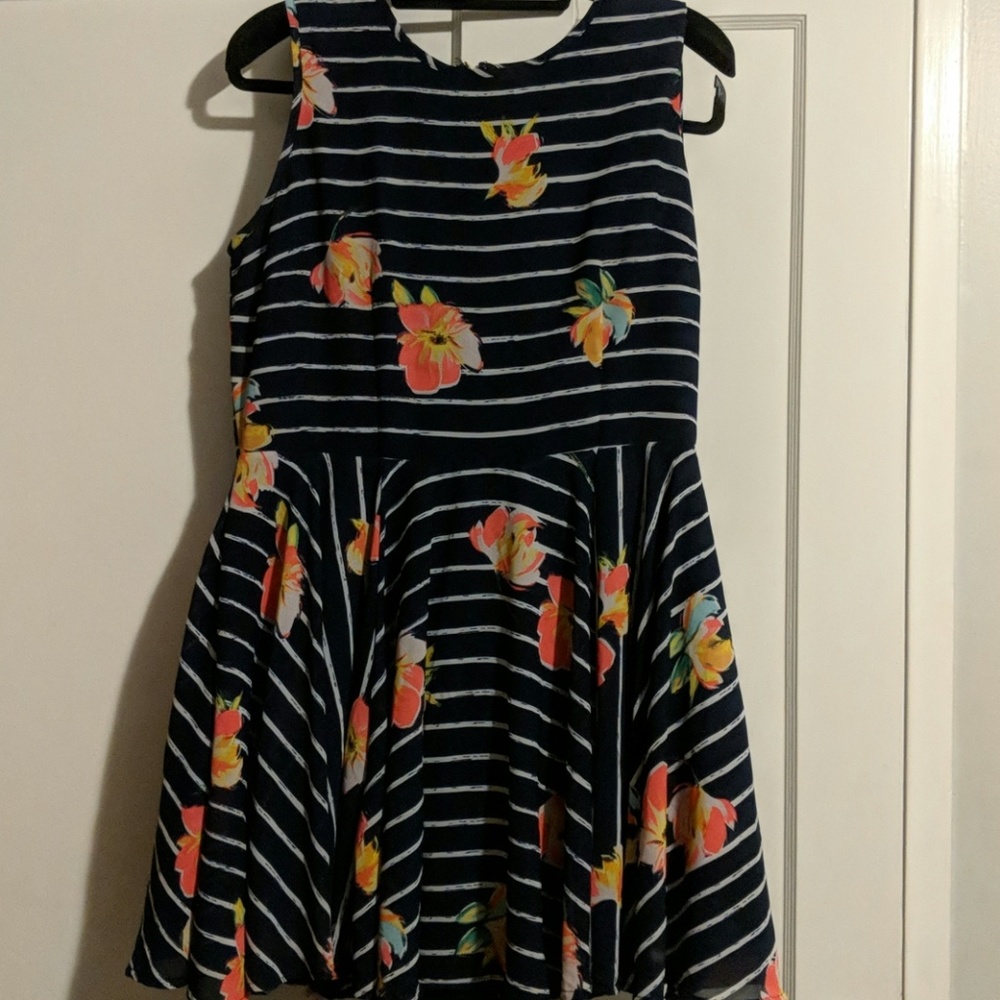 Adorable summer dress 👗